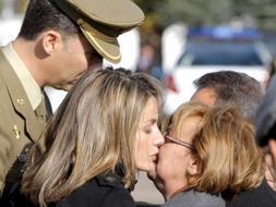 Emotiva despedida a los dos soldados asesinados