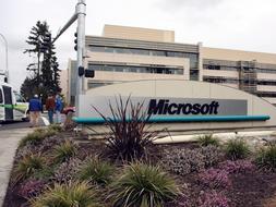 Microsoft da un paso al frente en su batalla contra Google. / Archivo