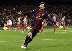 Messi celebra uno de los dos goles que le marcó al Atlético. / Efe