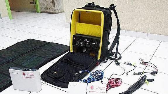 Instant Network Mini pesa 10kilos y se puede llevar como equipaje de mano en un avión