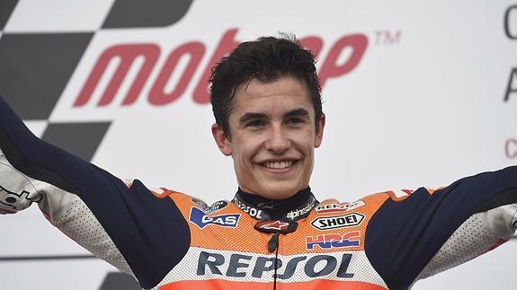 Marc Márquez celebra su victoria en Austin.