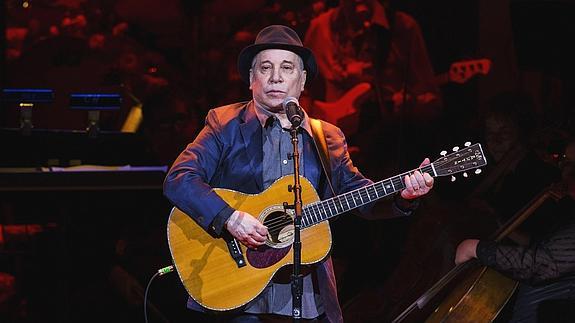 Paul Simon, en una actuación. 