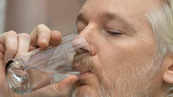 Julian Assange. 