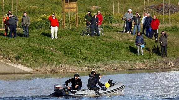 Búsqueda de Marta del Castillo en el río Guadalquivir.