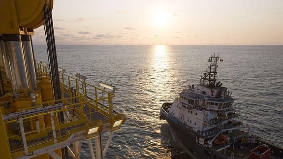 Plataforma petrolífera en Canarias.