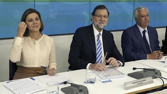 Cospedal, Rajoy y Arenas.