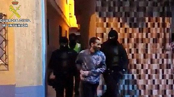 Imagen de un presunto yihadista detenido en Ceuta. 