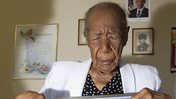 Susannah Mushatt Jones, la mujer más anciana del mundo, en su casa de Brooklyn, Nueva York.