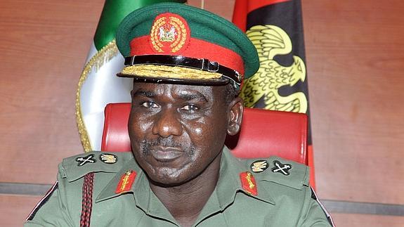 El jefe del Estado Mayor del Ejército de Nigeria, el teniente general Tukur Buratai.