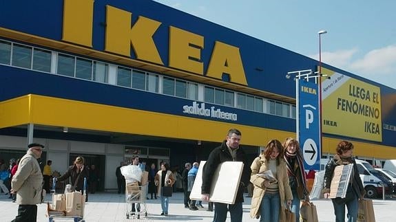 Fachada de la tienda IKEA en Barakaldo. 