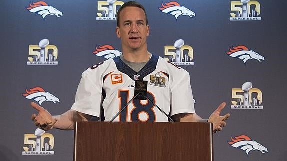 Peyton Manning, en una rueda de prensa. 