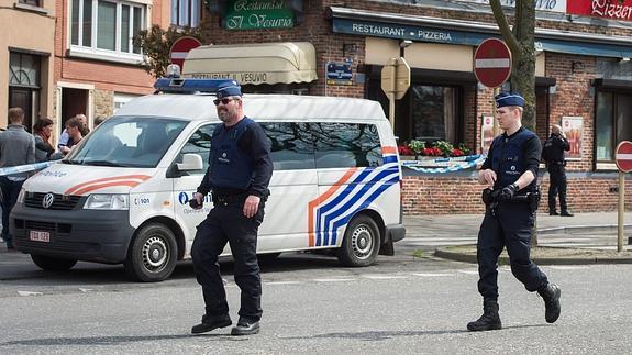 Operación policial en el barrio belga de Etterbeek. 