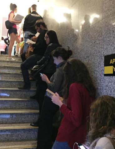 Colas en una oficina de Correos de Madrid. 