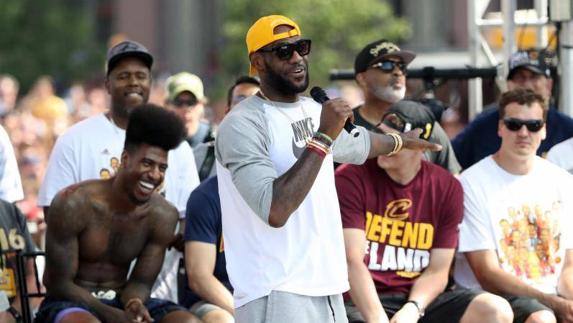 LeBron James, durante la celebración del título de la NBA de Cleveland. 