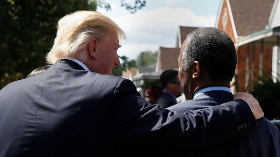 Donald Trump y Ben Carson.