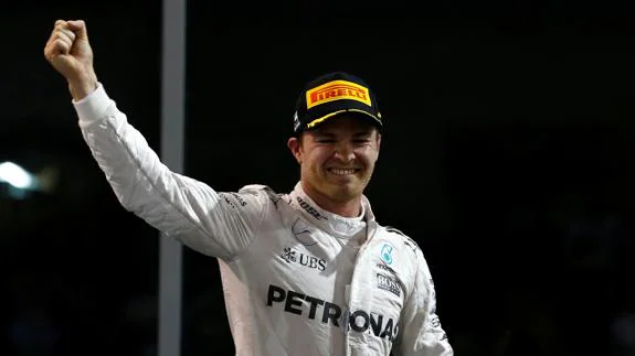 Rosberg celebra el título. 