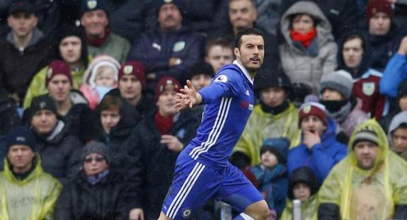 Pedro Rodríguez celebra su gol al Burnley. 