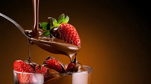 El cacao es uno de los pocos alimentos que tiene algo de afrodisiaco, gracias a la estimulación que produce en los centros de recompensa del cerebro. 