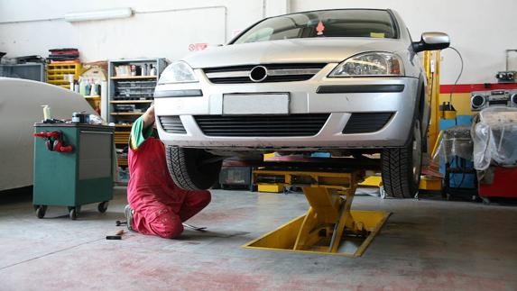 Taller de reparación de coches. 