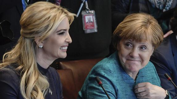 Ivanka Trump y Angela Merkel. 