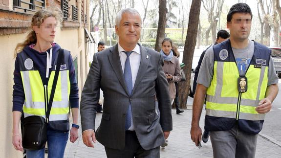 El presidente de Ausbanc Luis Pineda.