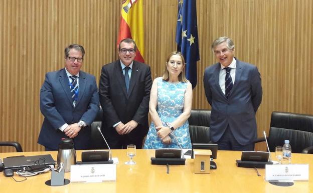 Ana Pastor, Presidenta del Congreso, Jordi Jané, Consejero de Interior de la Generalitat y Carmelo Sanz, Presidente del RACE. 