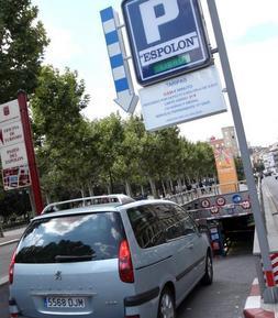 Aparcar dos horas en el parking de El Espolón es 0,8 euros más caro que hacerlo en Gran Vía
