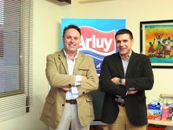 Arturo San Juan Berrozpe y su hermano Javier, la tercera generación al frente de Arluy. /LR.