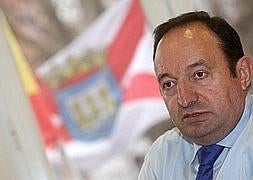 "Revuelta ha traicionado al PP por interés personal"