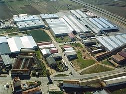 Mivisa garantiza la continuidad de todas sus plantas y la de sus trabajadores tras la venta a Crown Holdings