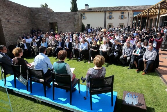 Los jardines del Delicatto acogieron ayer por la mañana la Convención Municipal del PP de Logroño. 