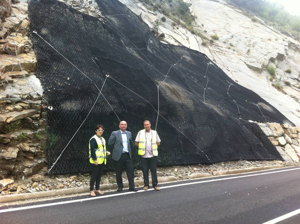 Reparada la LR-113 tras los desprendimientos