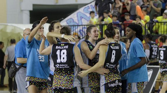 Las jugadoras del Campus Promete tras quedar cuartas en la fase de ascenso 