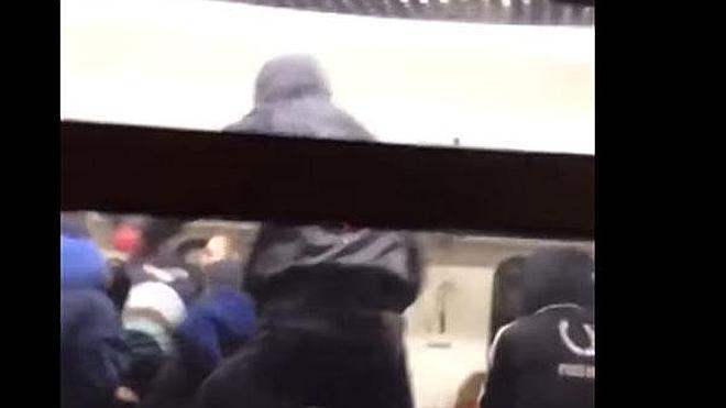 Brutal pelea en un metro ruso