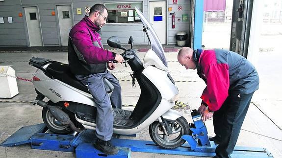 El 60% de los ciclomotores y el 40% de las motocicletas de La Rioja no pasan jamás la ITV