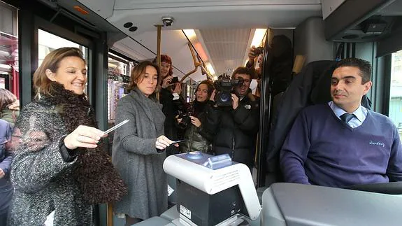 En Logroño ya se paga el bus con el móvil
