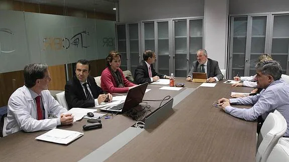 Nieto, en la reunión del patronato de la Fundación Rioja Salud. 