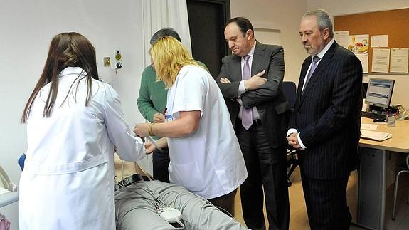 Sanz ha visitado esta mañana el centro de salud najerino