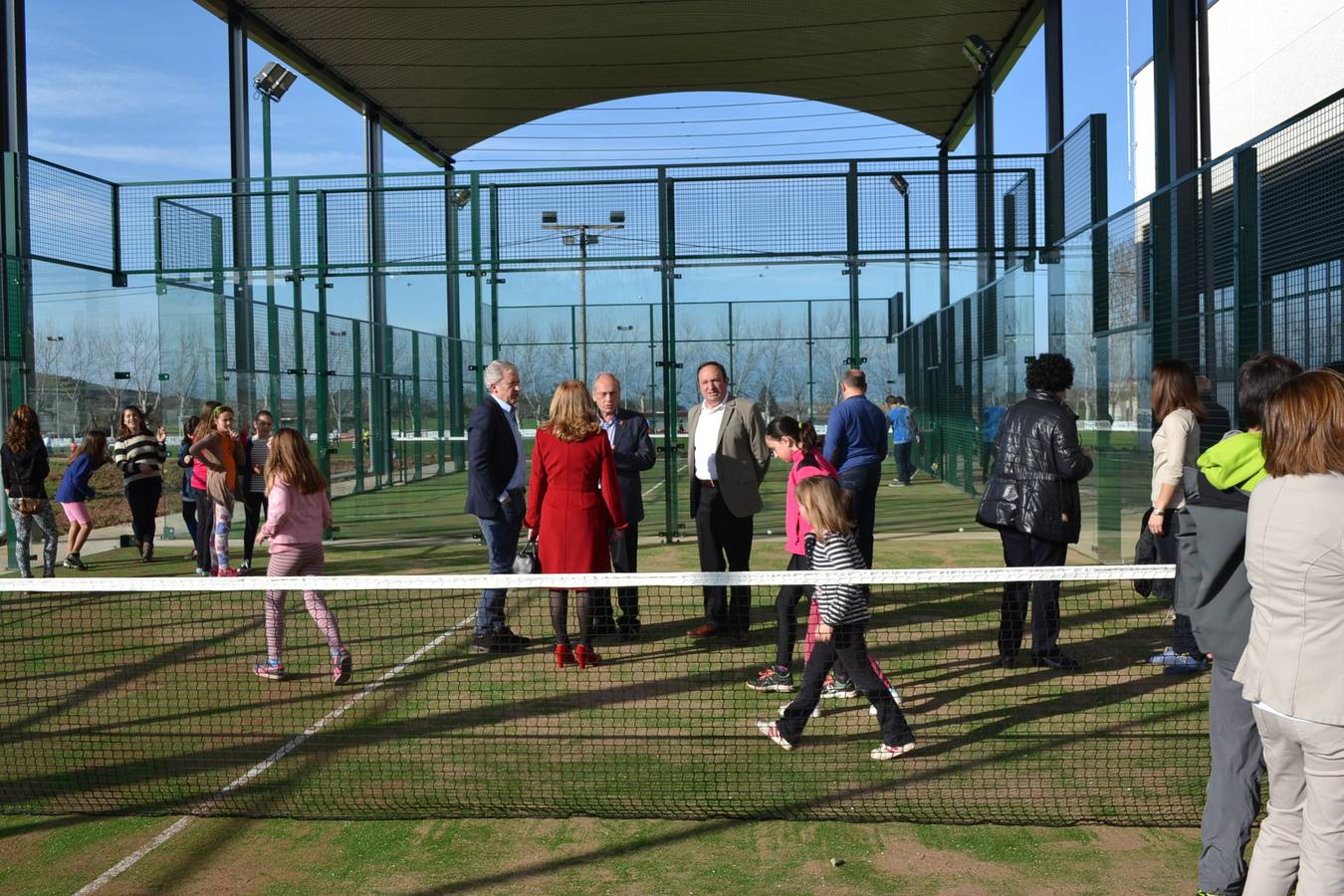 Baños estrena polideportivo