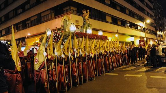 Viacrucis de la Flagelación, anoche, por las calles de Logroño