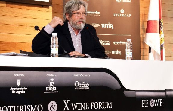FORO DEL VINO DEL CLUB DE MARKETING
«Si Rioja apostara por el 'terroir' vendería más vino y más caro»