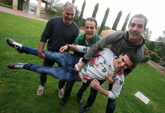 Capellán, Titín y Merino II, campeones riojanos del Parejas, sostienen al ‘aspirante’ Untoria.