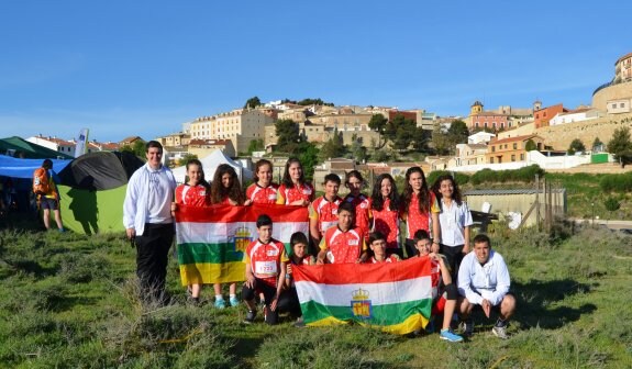 Grupo de riojanos que participó en el pasado Campeonato de España de orientación. ::  L.r.