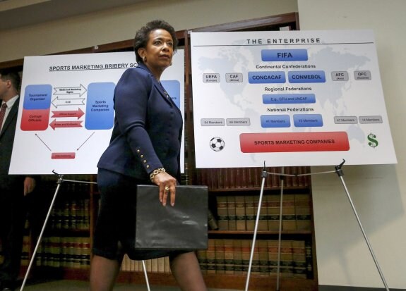 La fiscal general de Estados Unidos, Loretta Lynch, ayer, antes de la conferencia de prensa ofrecida en Nueva York. :: S. STAPLETON / REUTERS