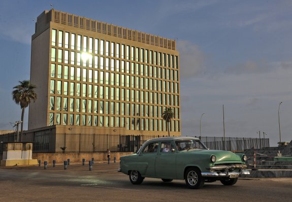 La actual sede de la Sección de Intereses de EEUU en La Habana será la nueva embajada estadounidense en el país caribeño. :: afp