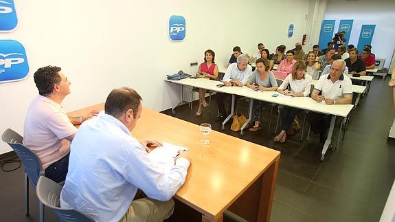 Sanz, durante el comité regional de ayer