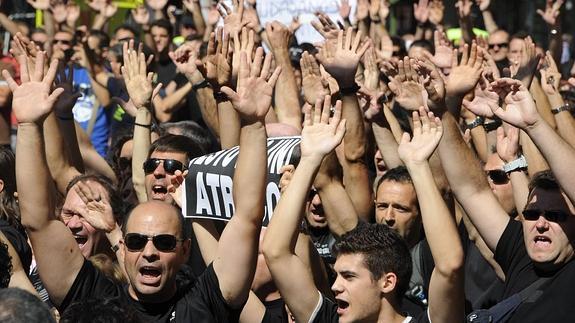 Protestas de los funcjionarios. 