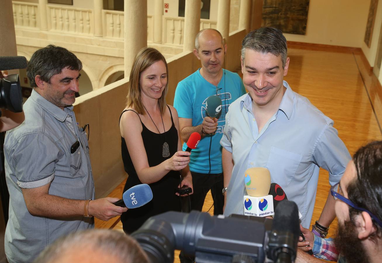 Germán Cantabrana responde a las preguntas de los medios. 