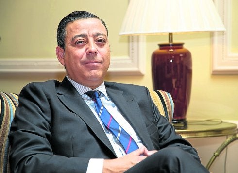 «Nos cepillamos poco los dientes y luego nos quejamos de lo que cuesta arreglarse la boca». :: e. c.
