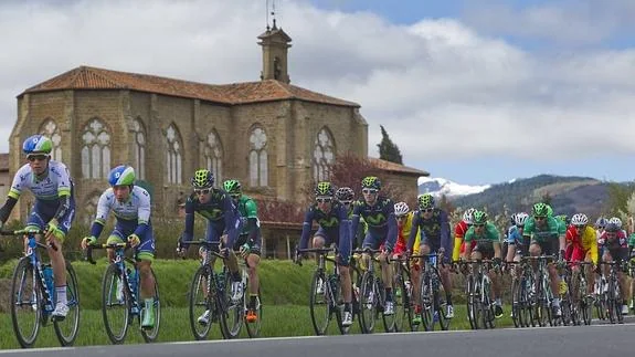 Un momento de la anterior edición de la Vuelta Ciclista a La Rioja.
